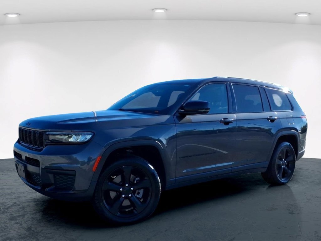 Used 2023 Jeep Grand Cherokee L Laredo AWD/4WD image 2