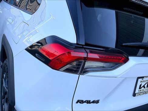 Used 2024 Toyota RAV4 Adventure image 29