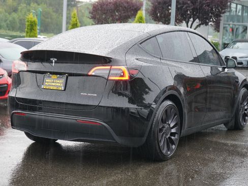 Used 2021 Tesla Model Y Performance AWD/4WD image 5