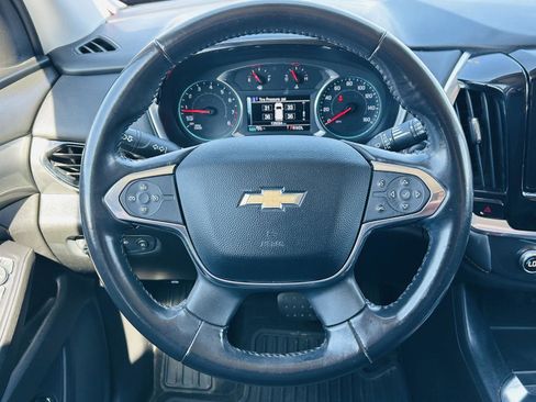Used 2019 Chevrolet Traverse LT FWD image 14
