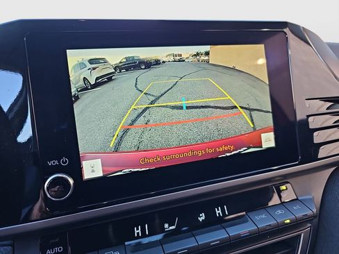 Certified 2025 Toyota Camry LE image 13