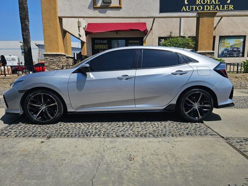 Used 2021 Honda Civic Sport image 8