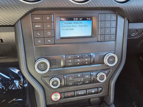 Used 2019 Ford Mustang Coupe image 26