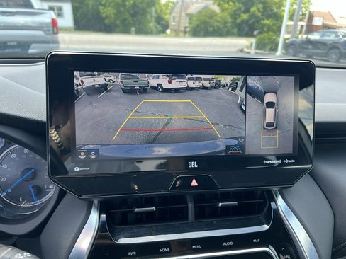 Used 2021 Toyota Venza Limited w/ Advanced Technology Package image 20