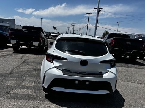 Used 2023 Toyota Corolla SE FWD image 4
