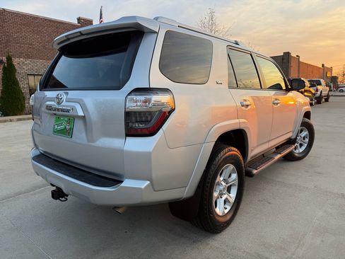 Used 2018 Toyota 4Runner SR5 image 4