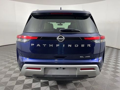 Used 2022 Nissan Pathfinder SL AWD/4WD image 9