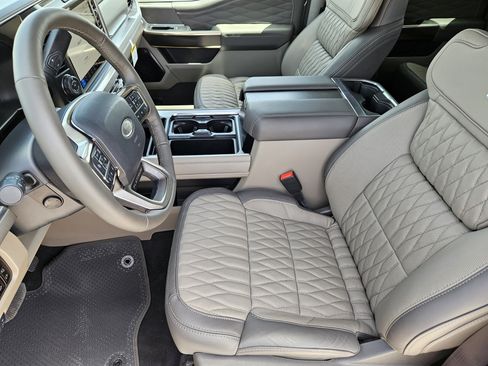 New 2026 Ford F250 Platinum w/ Platinum Plus Package AWD/4WD image 10
