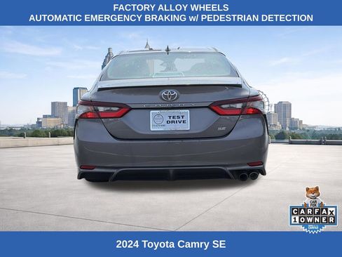 Used 2024 Toyota Camry SE FWD image 4