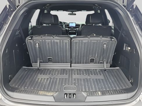 Used 2022 Ford Explorer ST w/ ST Street Pack RWD image 12