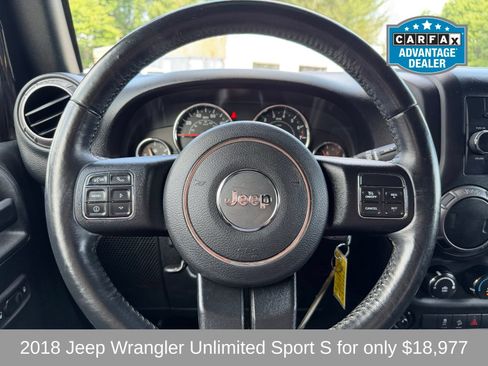 Used 2018 Jeep Wrangler Unlimited Sport S AWD/4WD image 11