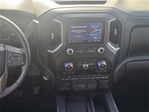 Used 2022 GMC Sierra 1500 AT4 w/ Technology Package image 16