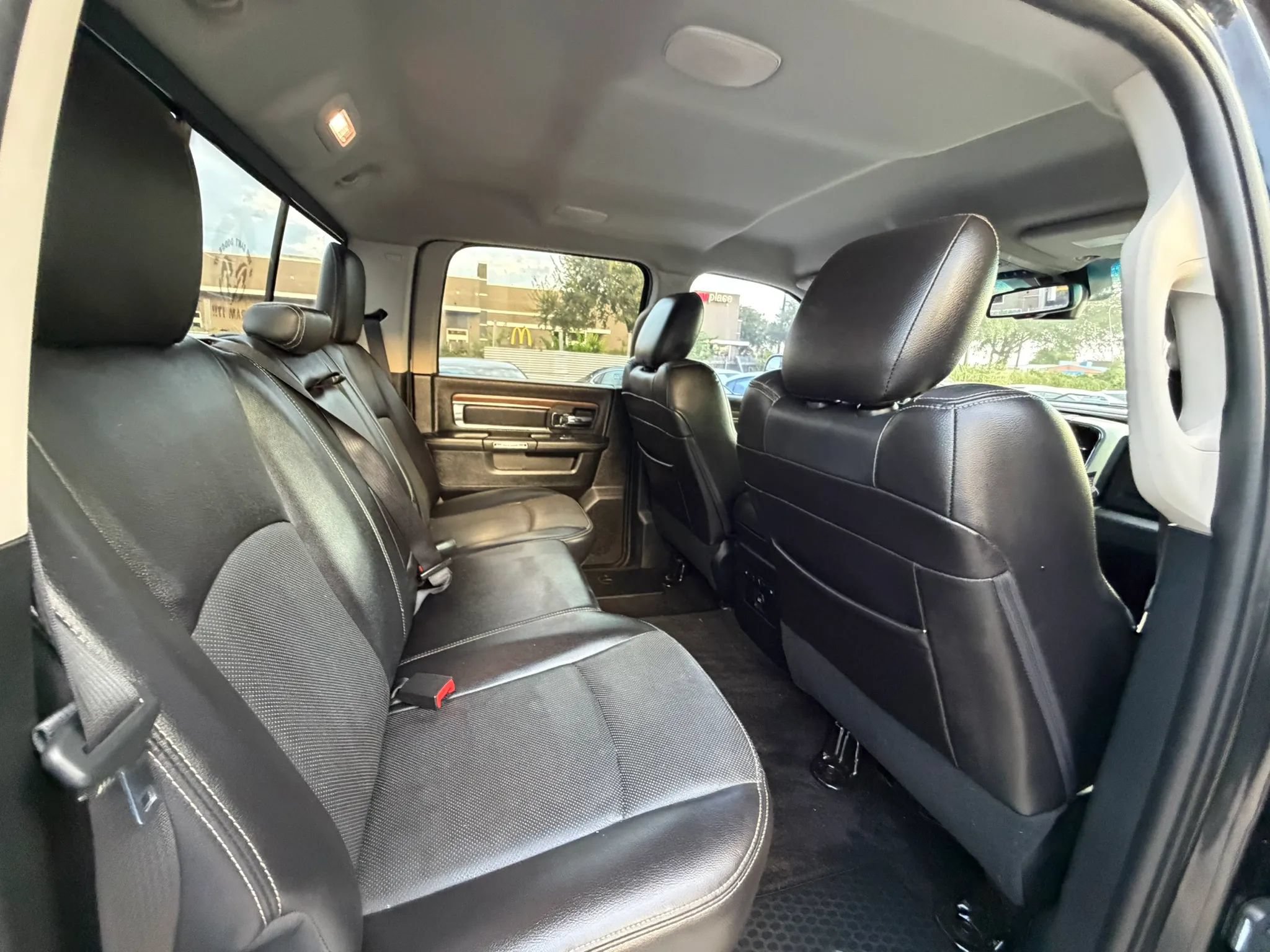 Used 2016 RAM 1500 Laramie w/ Convenience Group AWD/4WD image 13