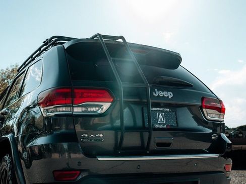 Used 2014 Jeep Grand Cherokee Overland w/ Advanced Technology Group AWD/4WD image 19