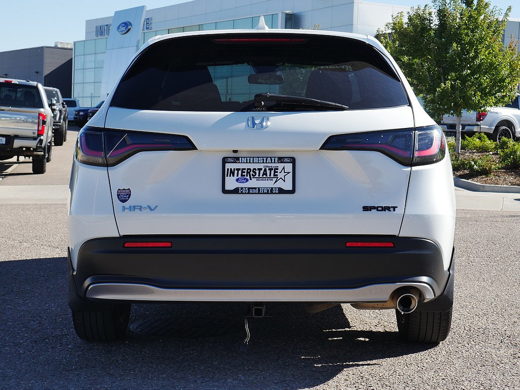 Used 2024 Honda HR-V Sport image 4