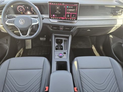 New 2026 Volkswagen Tiguan SE image 20