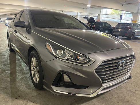 Used 2018 Hyundai Sonata SE image 2