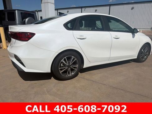 Used 2024 Kia Forte LXS FWD image 3