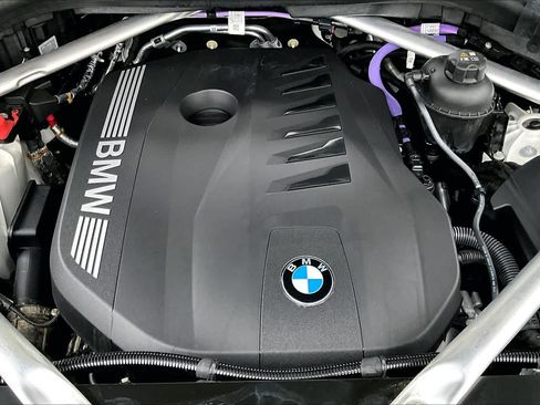 Used 2024 BMW X5 sDrive40i w/ M Sport Package RWD image 33