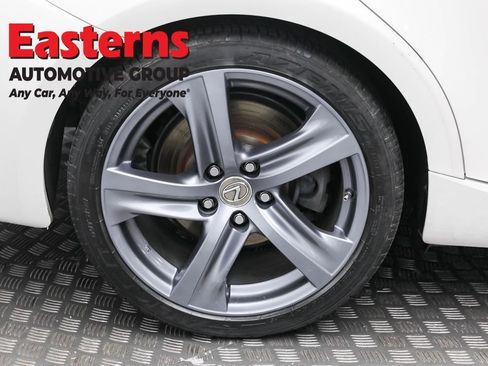 Used 2018 Lexus IS 300 AWD image 32