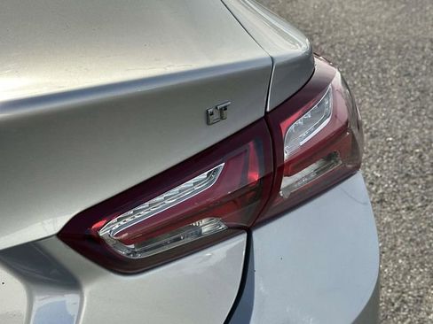 Used 2020 Chevrolet Malibu LT image 29