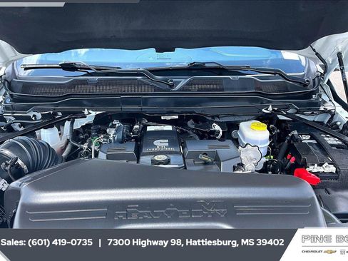 Used 2024 RAM 2500 Laramie w/ Safety Group AWD/4WD image 9