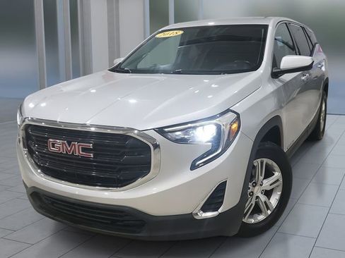 Used 2018 GMC Terrain SLE image 1
