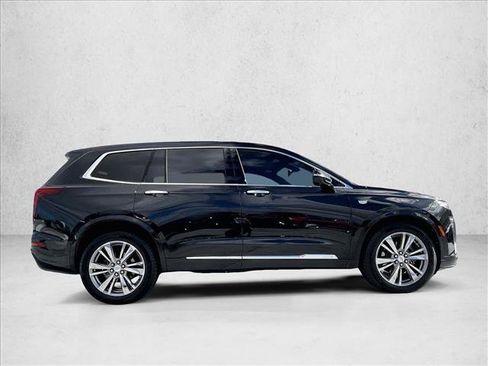Used 2022 Cadillac XT6 Premium Luxury w/ Technology Package image 5