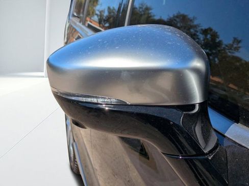 New 2026 Chrysler Pacifica Pinnacle image 10