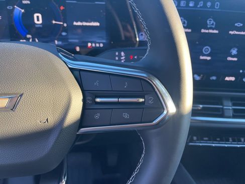 New 2026 Chevrolet Equinox EV LT image 18