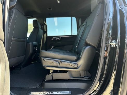 New 2026 Chevrolet Suburban LT w/ Comfort Package AWD/4WD image 22