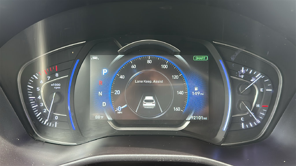 Used 2020 Hyundai Santa Fe Limited w/ Cargo Package AWD/4WD image 2