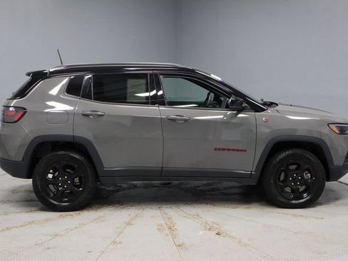 Used 2024 Jeep Compass Trailhawk w/ Trailhawk Elite Group AWD/4WD image 6