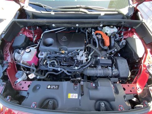 Certified 2021 Toyota RAV4 XLE w/ XLE Grade Weather Package AWD/4WD image 24