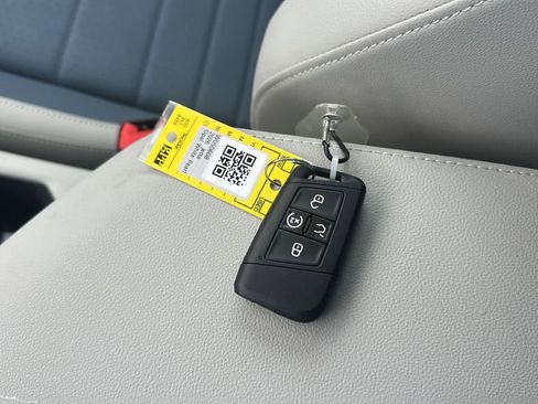 New 2026 Volkswagen Jetta SE image 34