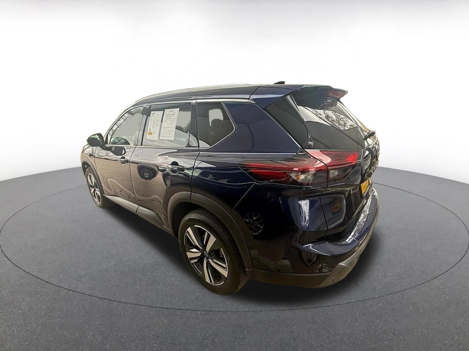 Used 2026 Nissan Rogue SL FWD image 4