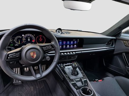 Certified 2026 Porsche 911 GT3 RWD image 24