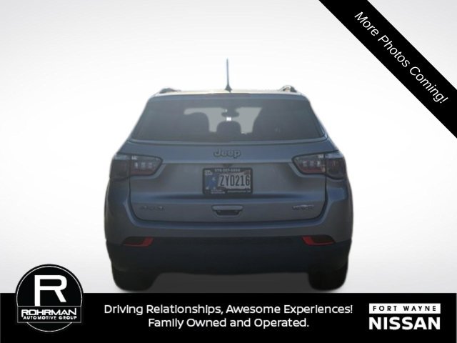 Used 2018 Jeep Compass Latitude w/ Popular Equipment Group AWD/4WD image 4
