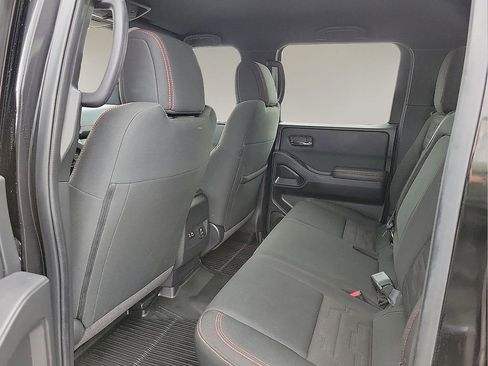 Used 2023 Nissan Frontier PRO-4X w/ Pro Convenience Package image 9