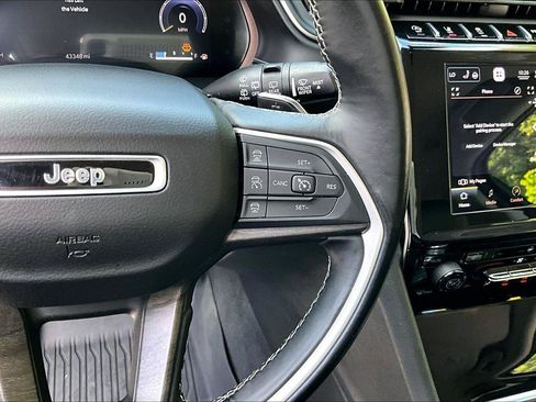 Certified 2021 Jeep Grand Cherokee L Limited AWD/4WD image 19