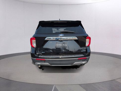 Used 2023 Ford Explorer Limited w/ Equipment Group 301A AWD/4WD image 4