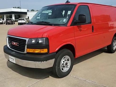 New 2025 GMC Savana 2500 w/ Driver Convenience Package image 4