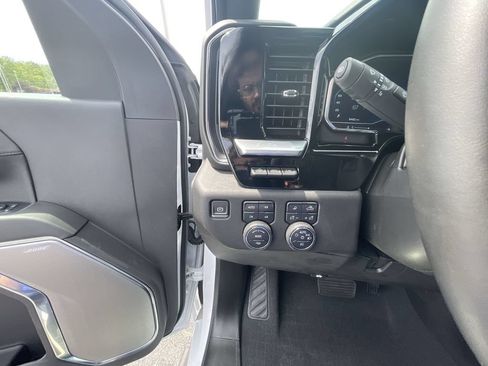 Certified 2024 Chevrolet Silverado 3500 High Country w/ High Country Premium Package AWD/4WD image 15