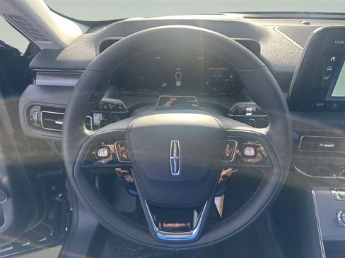 New 2026 Lincoln Aviator AWD image 11