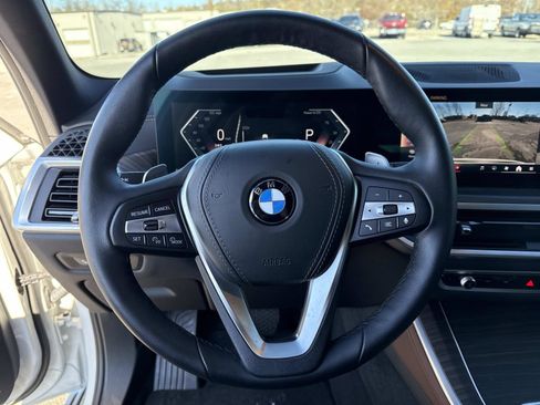 Used 2024 BMW X5 xDrive40i w/ Premium Package image 28