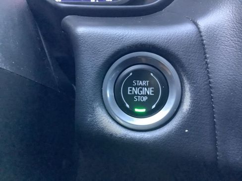 Used 2022 Chevrolet Tahoe Z71 w/ Luxury Package image 14