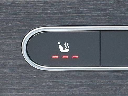 Certified 2023 Mercedes-Benz GLB 250 4MATIC image 26