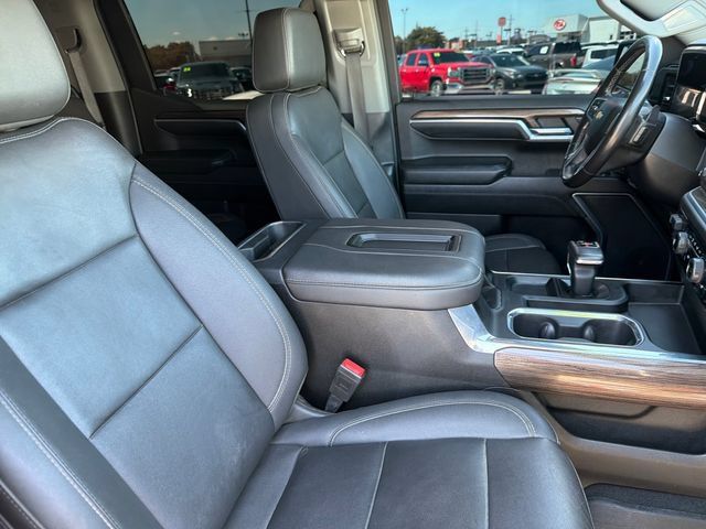 Used 2022 Chevrolet Silverado 1500 LT AWD/4WD image 25