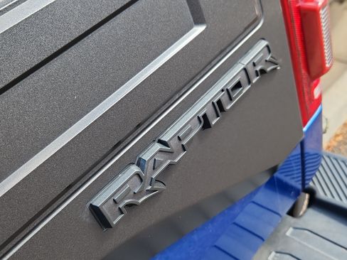 Used 2018 Ford F150 Raptor w/ Equipment Group 802A Luxury AWD/4WD image 7