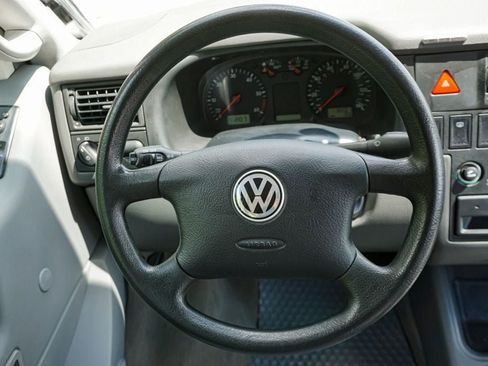 Used 2000 Volkswagen Eurovan Camper FWD image 11
